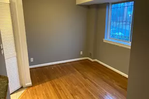 2512 Markham Ln, Hyattsville, MD 20785 - Photo 4