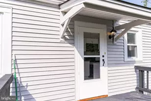 112 Iroquois Way, Oxon Hill, MD 20745 - Photo 2