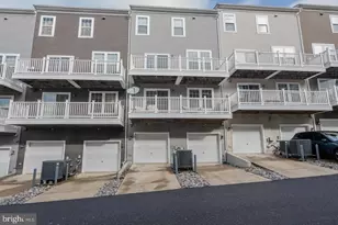 2731 Pinebrook Rd, Landover, MD 20785 - Photo 22