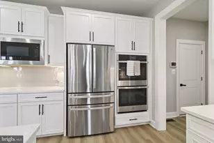 908 Midbrook Ln, Bowie, MD 20716 - Photo 8