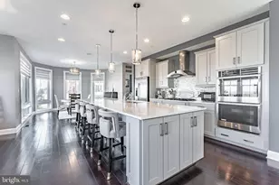 500 Riversail Ln, Oxon Hill, MD 20745 - Photo 4