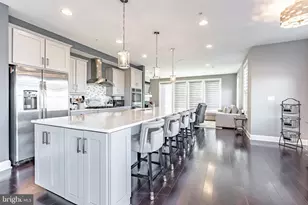 500 Riversail Ln, Oxon Hill, MD 20745 - Photo 4