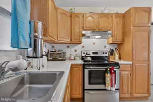 4003 Woodrow Ln, Bowie, MD 20715 - Photo 6