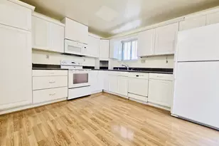 7400 Pembroke Dr, Clinton, MD 20735 - Photo 6