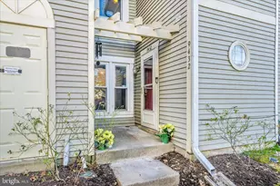 9432 Nicklaus Ln, Laurel, MD 20708 - Photo 2