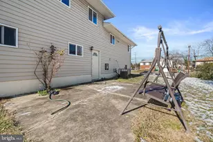 8100 Oxon Hill Rd, Fort Washington, MD 20744 - Photo 34