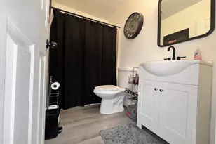 16400 Pointer Ridge Dr, Bowie, MD 20716 - Photo 18