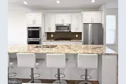 9713 Weshire Drive, Upper Marlboro, MD 20774 - Photo 2