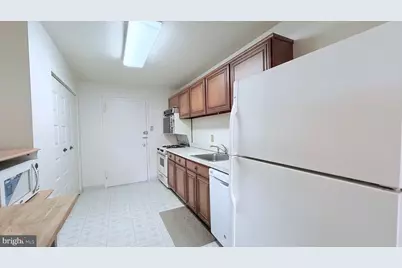 6100 Westchester Park Drive #609, College Park, MD 20740 - Photo 6