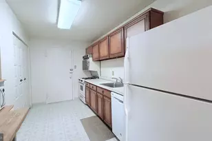 6100 Westchester Park Dr, College Park, MD 20740 - Photo 6