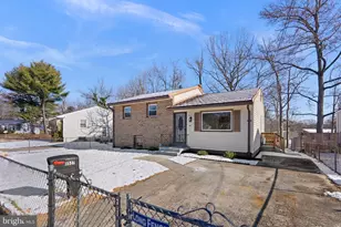 5527 Duchaine Dr, Lanham, MD 20706 - Photo 4