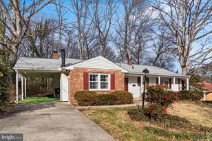 7118 Lory Ln, Lanham, MD 20706 - Photo 4