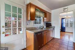 7118 Lory Ln, Lanham, MD 20706 - Photo 16