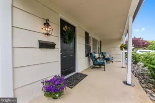 12222 Wynmore Ln, Bowie, MD 20715 - Photo 4