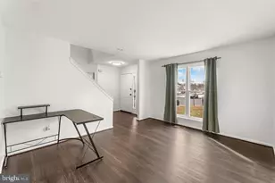 3402 Forest Rose Ct, District Heights, MD 20747 - Photo 6