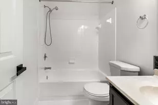 3402 Forest Rose Ct, District Heights, MD 20747 - Photo 32