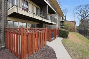 3930 Stone Gate Dr, Suitland, MD 20746 - Photo 16