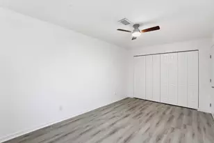 3930 Stone Gate Dr, Suitland, MD 20746 - Photo 10