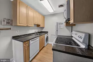 5601 Parker House Terrace, Hyattsville, MD 20782 - Photo 12