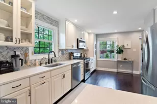 12707 Prestwick Dr, Fort Washington, MD 20744 - Photo 2