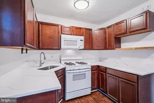 9704 48th Pl, College Park, MD 20740 - Photo 10