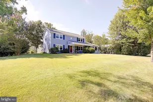 2811 Barberry Ln, Bowie, MD 20715 - Photo 4