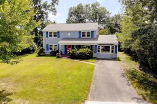 2811 Barberry Ln, Bowie, MD 20715 - Photo 2