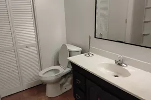 3628 Wood Creek Dr, Suitland, MD 20746 - Photo 6