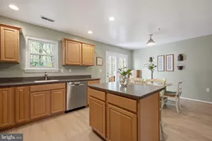 13025 Silver Maple Ct, Bowie, MD 20715 - Photo 16