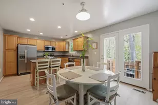 13025 Silver Maple Ct, Bowie, MD 20715 - Photo 18