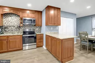 6917 Noah Dr, Fort Washington, MD 20744 - Photo 2