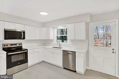 6413 White Oak Avenue, Temple Hills, MD 20748 - Photo 12