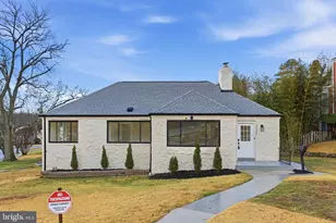 5621 Hawthorne St, Landover, MD 20785 - Photo 1