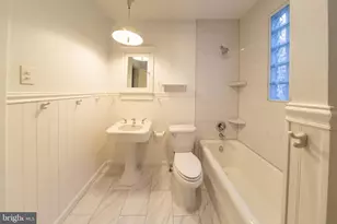 4302 Sheridan St, University Park, MD 20782 - Photo 32