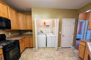6214 Westchester Park Dr, College Park, MD 20740 - Photo 6