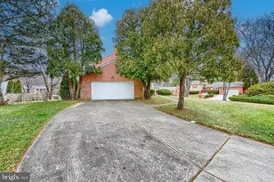 3604 Earlston Ct, Bowie, MD 20721 - Photo 2