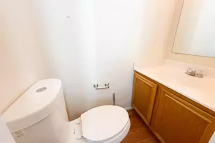 3415 Wood Creek Dr, Suitland, MD 20746 - Photo 14