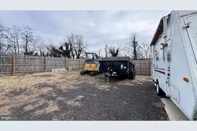 419 Carmody Hills Drive, Capitol Heights, MD 20743 - Photo 2