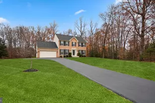 12100 Vintner Dr, Brandywine, MD 20613 - Photo 2