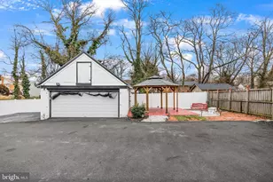 2410 Ritchie Rd, District Heights, MD 20747 - Photo 38