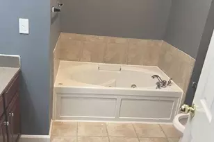 923 Pine Forest Ln, Upper Marlboro, MD 20774 - Photo 10