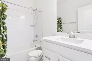 614 Glenn Lk Dr, Bowie, MD 20716 - Photo 18