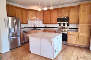 11712 Brookeville Landing Ct, Bowie, MD 20721 - Photo 4