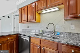 12304 Harbour Cir, Fort Washington, MD 20744 - Photo 18