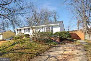 8345 Verona Dr, Hyattsville, MD 20784 - Photo 2