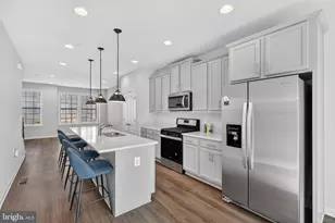 9072 Fox Stream Way, Upper Marlboro, MD 20772 - Photo 10