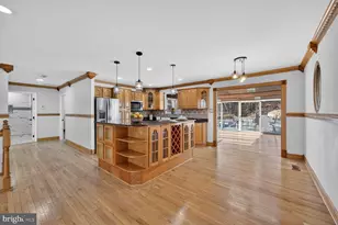 4707 Iverson Pl, Temple Hills, MD 20748 - Photo 4