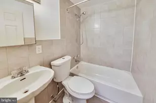 1835 Village Green Dr, Hyattsville, MD 20785 - Photo 8