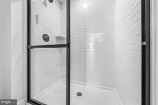 4923 Devitt Pl, Oxon Hill, MD 20745 - Photo 30