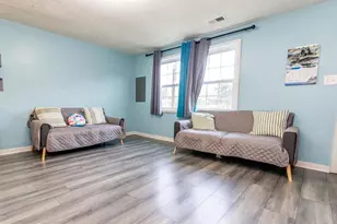 1852 Village Green Dr, Landover, MD 20785 - Photo 4